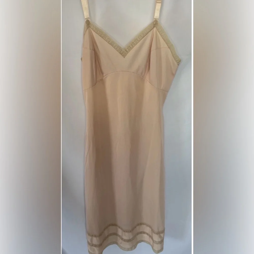 VTG Slip Dress Beige Lace JCPenney Size 34/12 Lingerie Loungewear Lace Trim